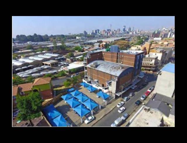 3,700M² BUILDING FOR SALE IN FORDSBURG